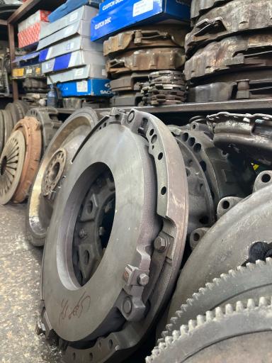 عکس دیسک و صفحه کلاج روشن