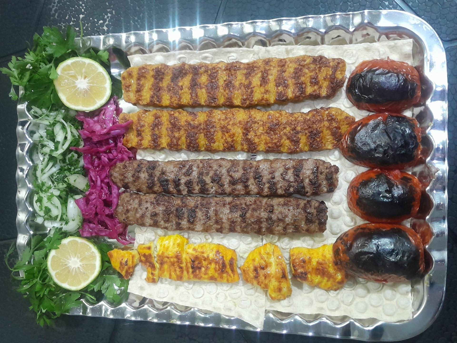 عکس کبابی فرزاد