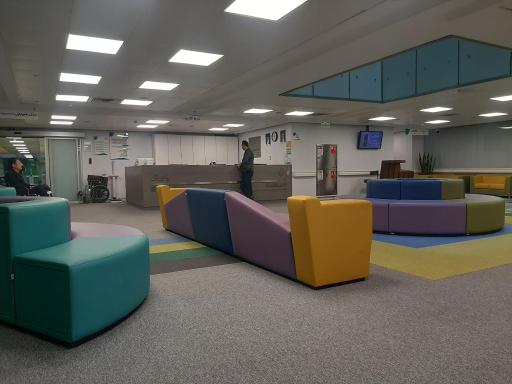 عکس بیمارستان سرطان برکت