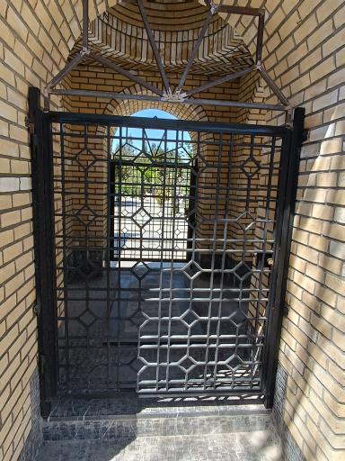 عکس آرامگاه عماد الکتاب قزوینی