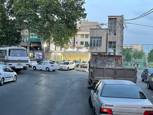 عکس ماشین فروشی اریانا