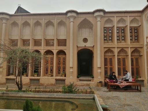 عکس اقامتگاه بومگردی خانه سه نیک یزد