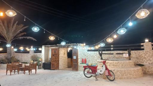 عکس کافه رستوران برقع