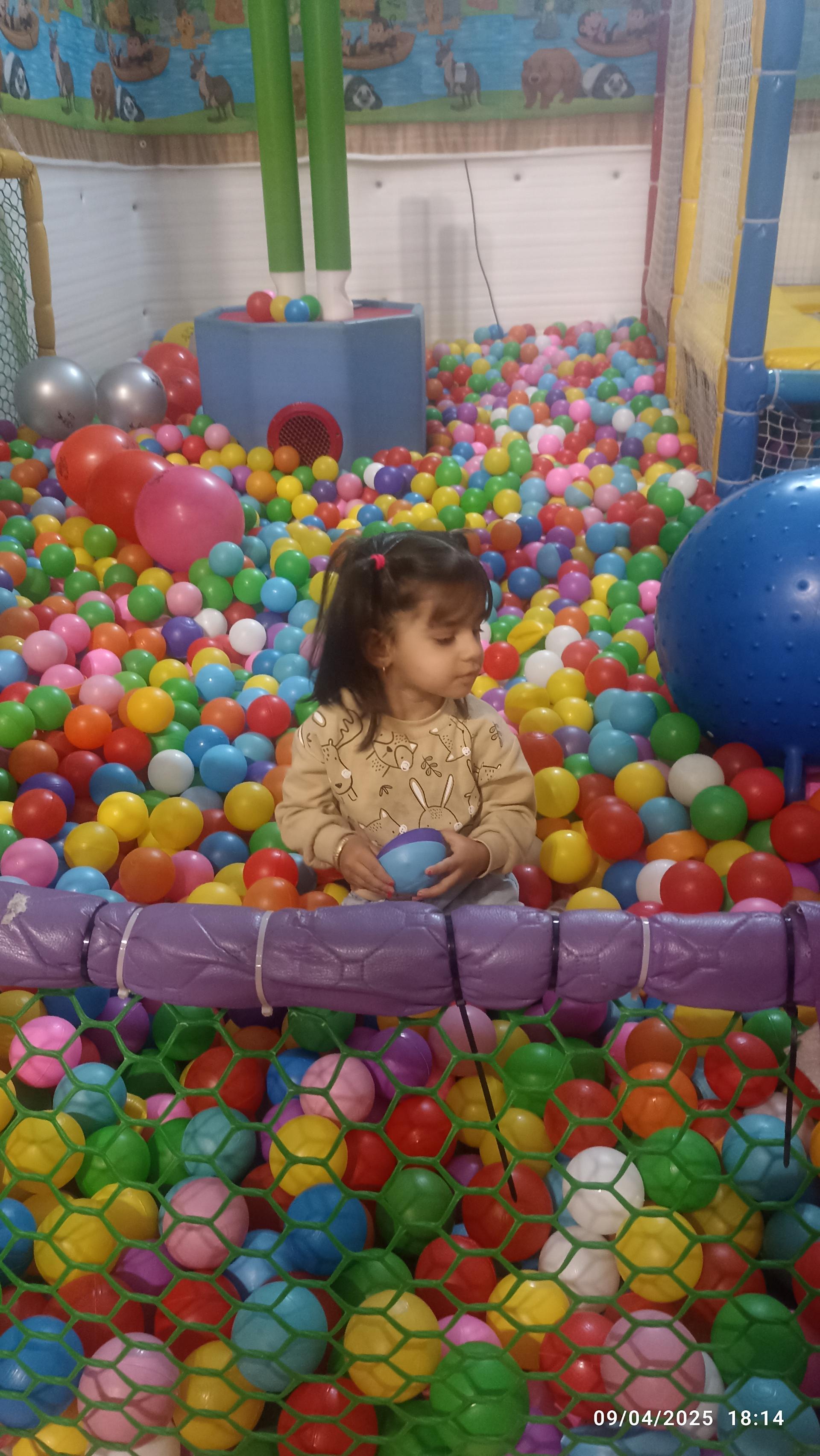 عکس شهربازی پلاس