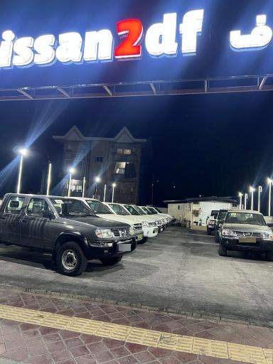 عکس نمایشگاه نیسان دو‌ دف 