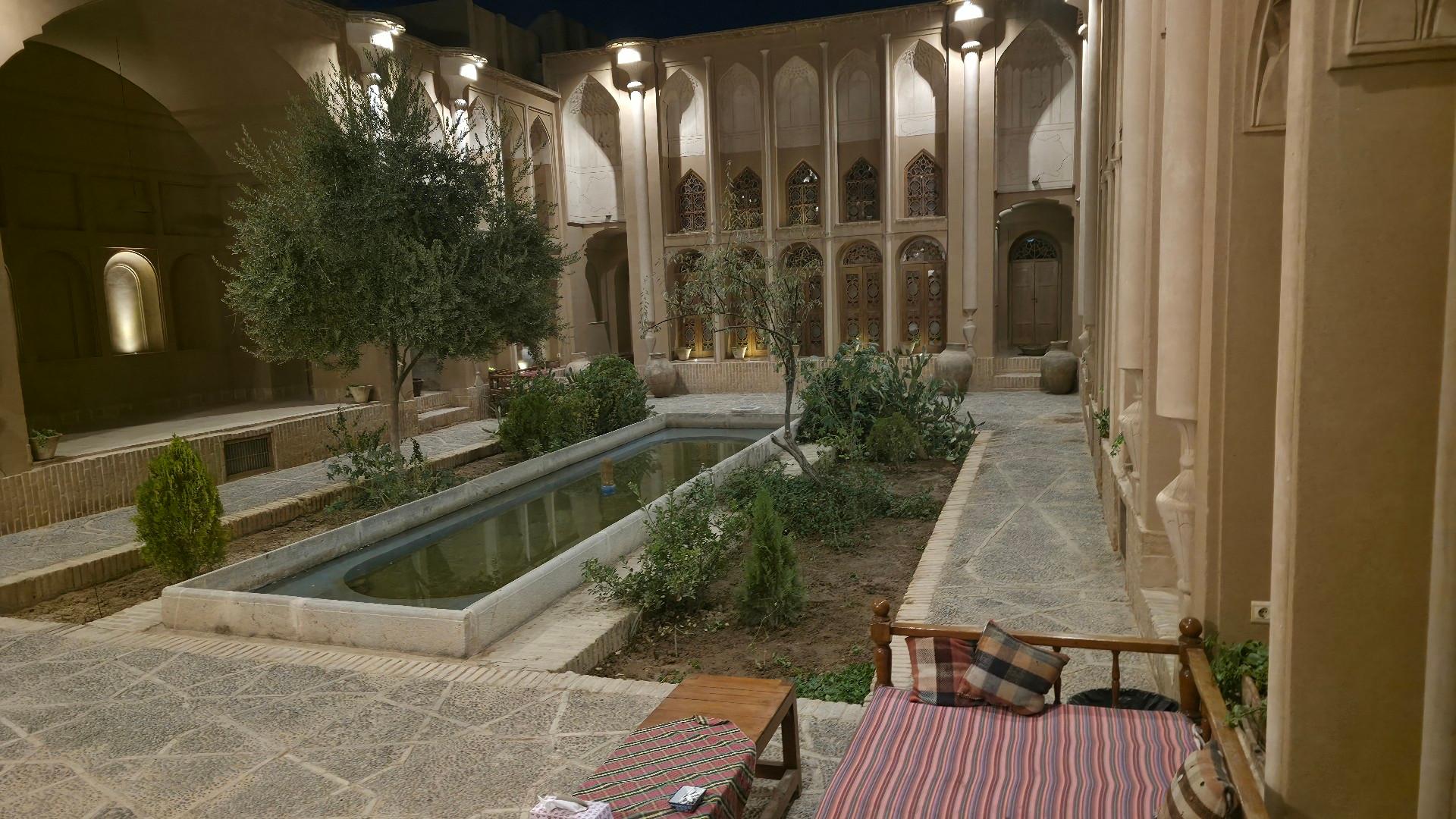 عکس اقامتگاه بومگردی خانه سه نیک یزد