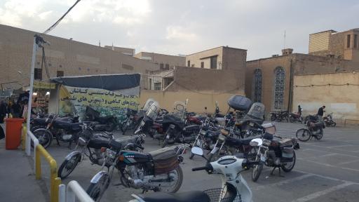 عکس پارکینگ موتور سیکلت