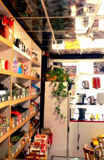 عکس قهوه شکلات سعدی شعبه 3