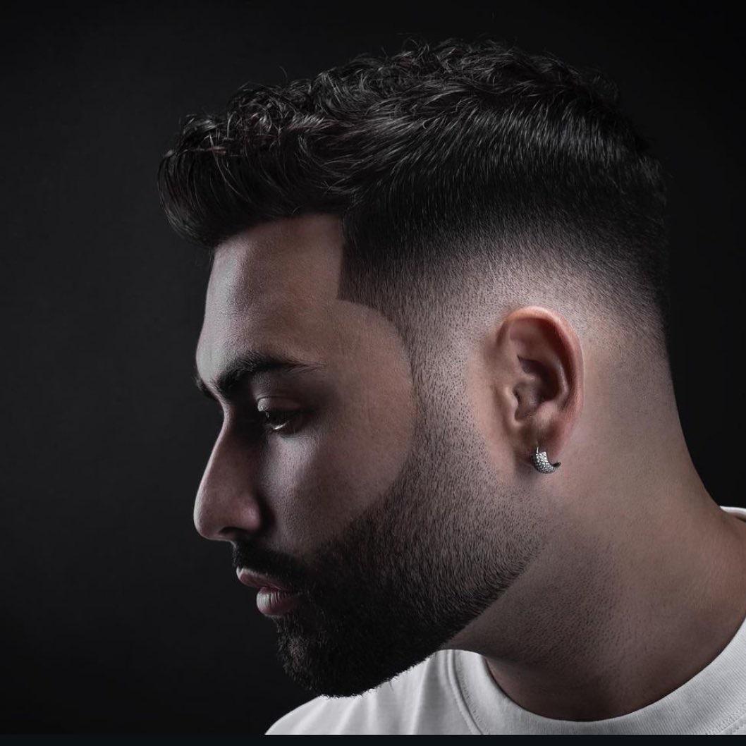 عکس آرایشگاه مردانه سیبیل