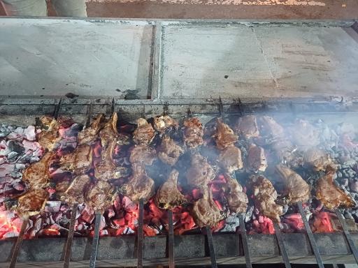 عکس رستوران و کبابی گونش جلفا