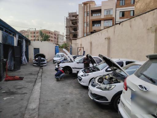 عکس کلینیک خودرو کرمانیان
