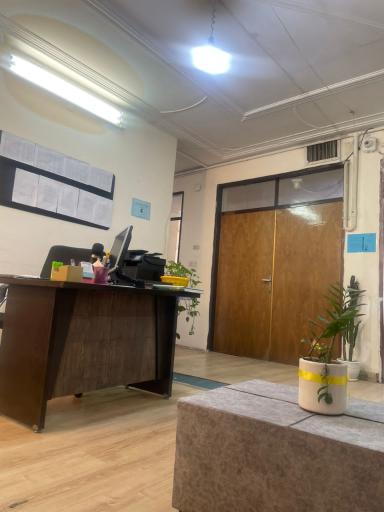 عکس آموزشگاه علم جویان جوان 