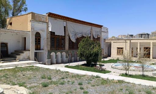 عکس عمارت تاریخی معظم الملک میرپنج