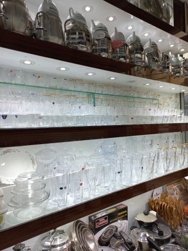 عکس فروشگاه بلور صادقی