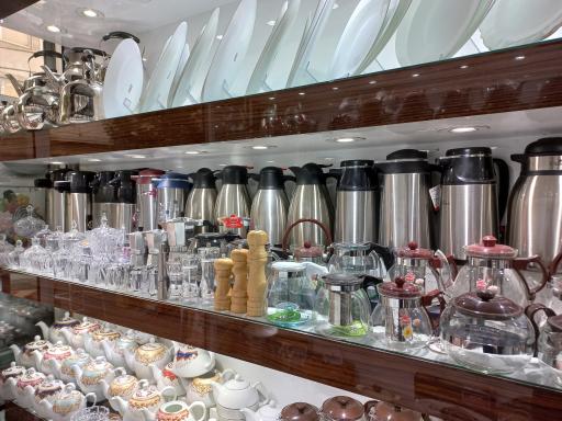 عکس فروشگاه بلور صادقی