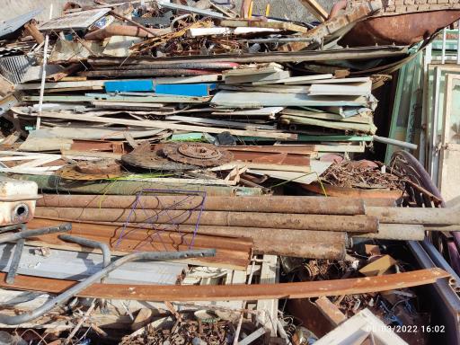 عکس آهن آلات و ضایعات رنج و گنج (فرقانی)