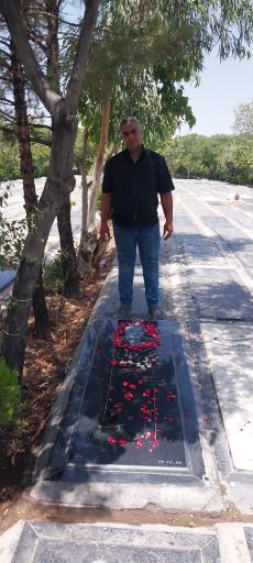 عکس مزار محمد تقی کمالی راد