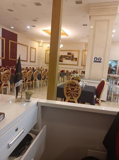 عکس رستوران وی آی پی