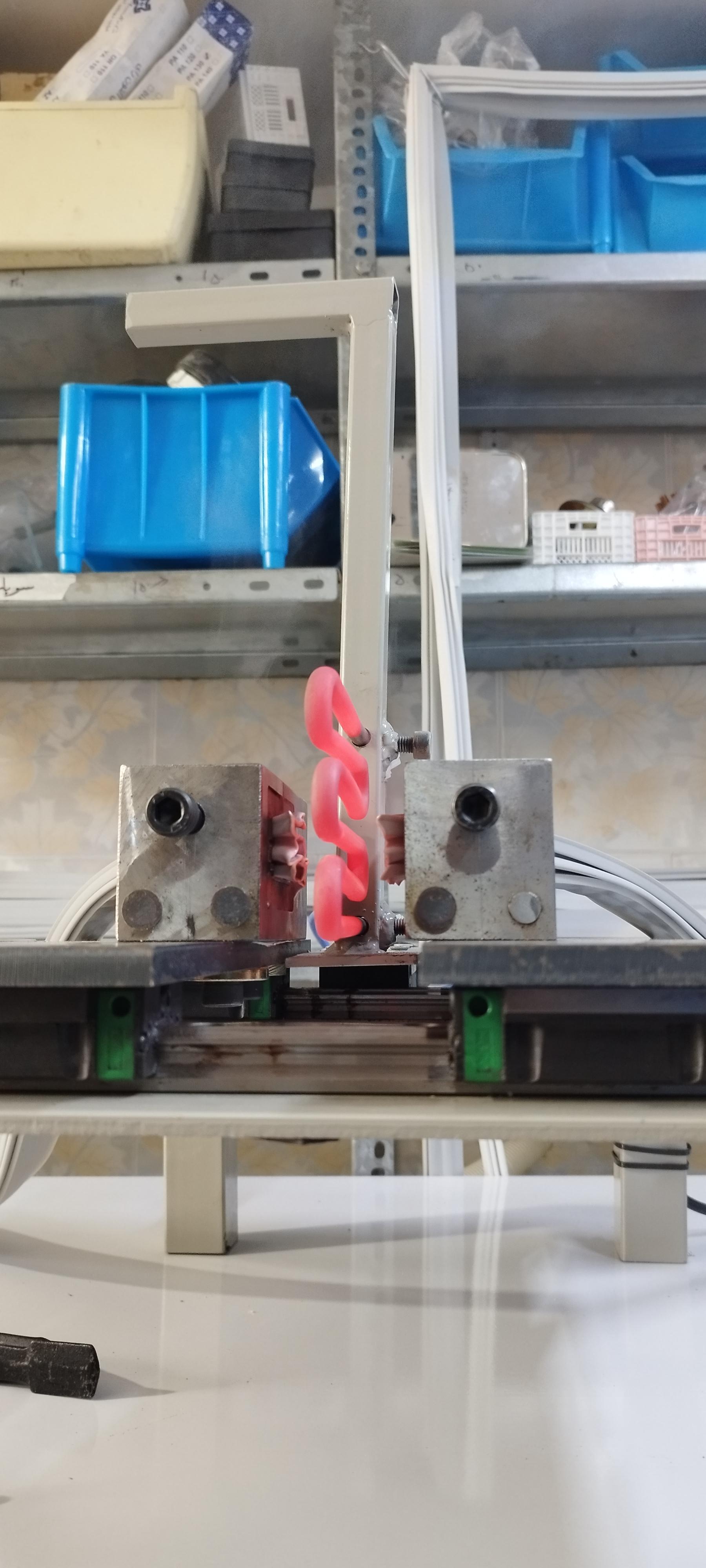 عکس تعمیرات لوازم خانگی فیضی