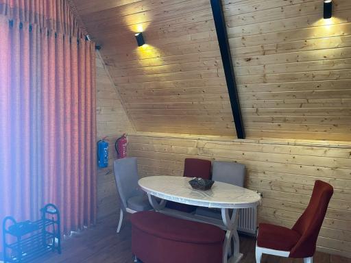 عکس دفتر رزرواسیون احمد