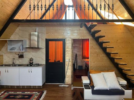 عکس دفتر رزرواسیون احمد