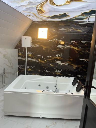 دفتر رزرواسیون احمد