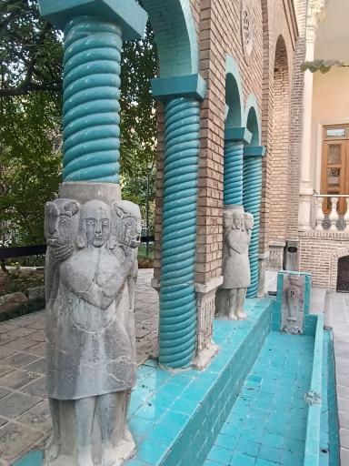 عکس خانه موزه مقدم