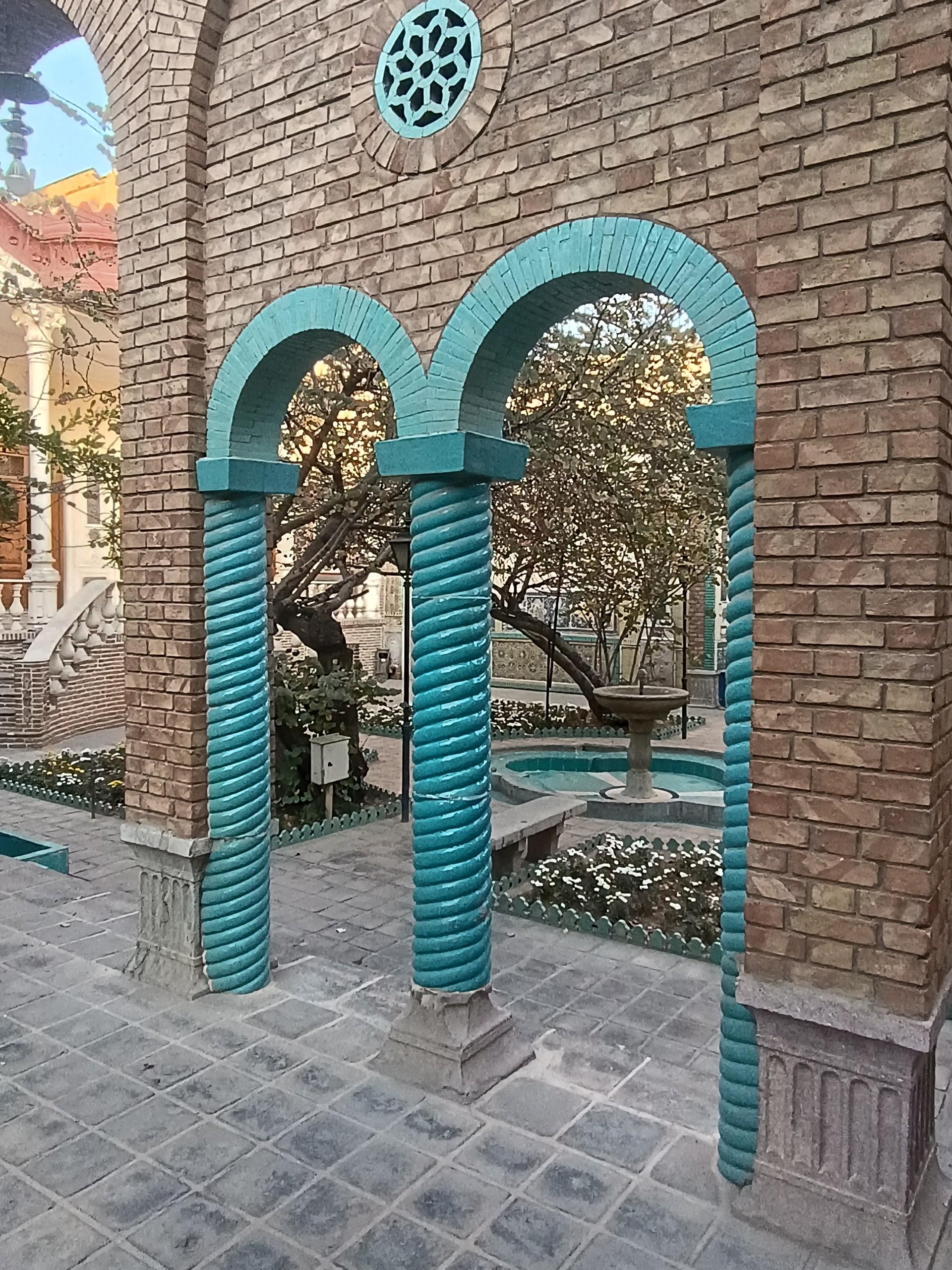 عکس خانه موزه مقدم