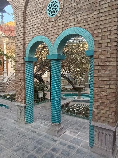 عکس خانه موزه مقدم