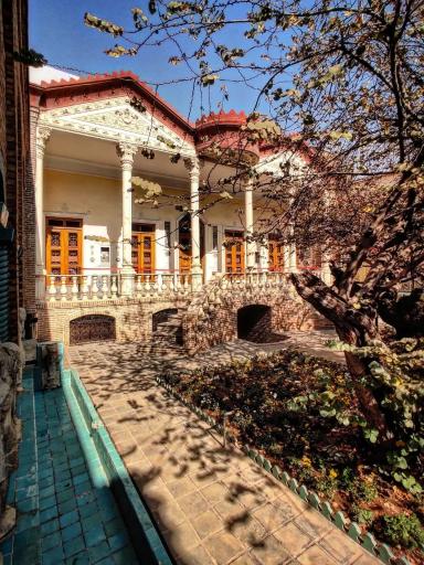 عکس خانه موزه مقدم