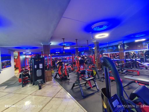 عکس باشگاه بدنسازی ام تی