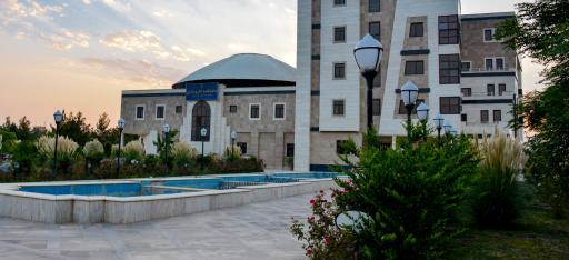 عکس دانشکده داروسازی شهید دکتر امیر عبدالهیان دامغان