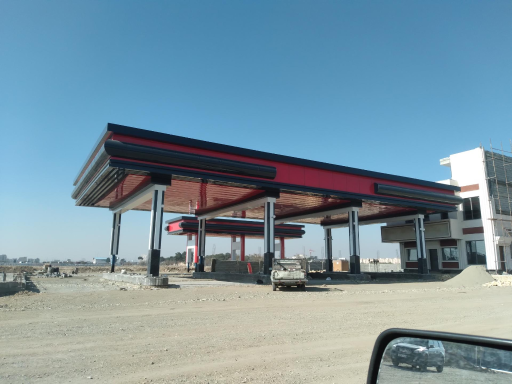 عکس پمپ بنزین معین