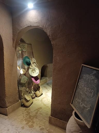 عکس بوم گردی نوش آفرین