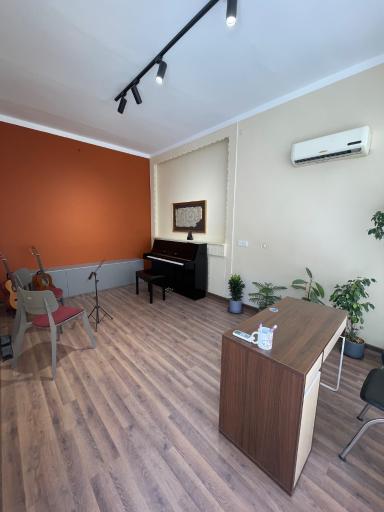 عکس آموزشگاه موسیقی ردیف