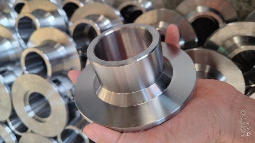 عکس تراشکاری سی ان سی مازاترول 