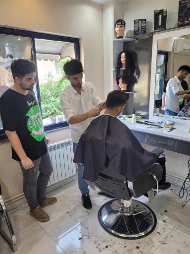عکس آموزشگاه آرایشگر و پیرایشگر مردانه آیان