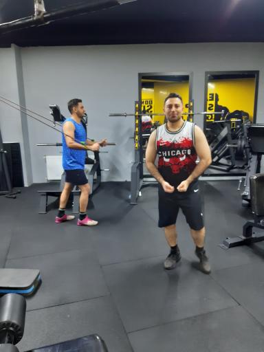 عکس باشگاه بدنسازی اپکس APEX