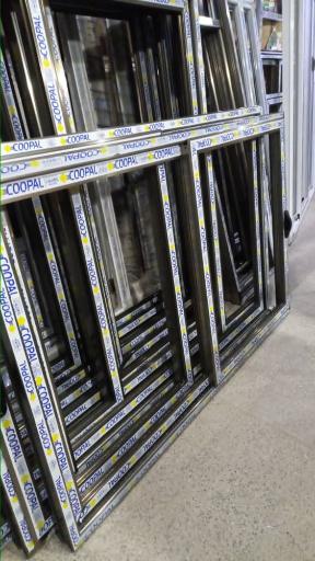 عکس کارخانه تولید شیشه دوجداره و آلومینیوم سینا