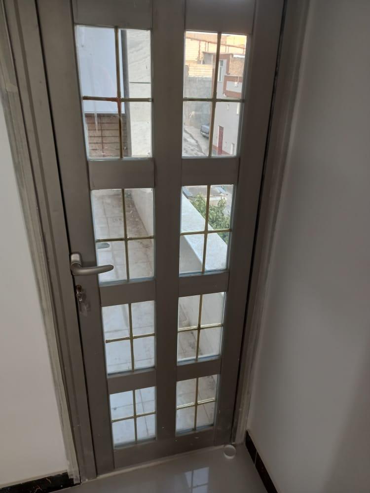 عکس کارخانه تولید شیشه دوجداره و آلومینیوم سینا