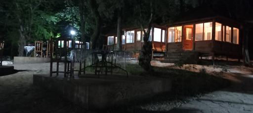 عکس کافه رستوران صخره