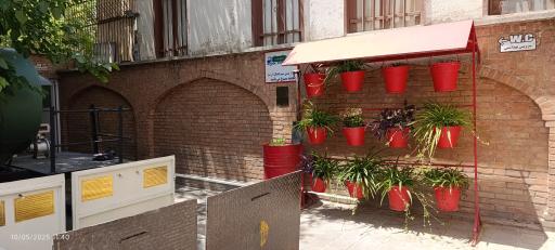 عکس موزه پمپ بنزین دروازه دولت