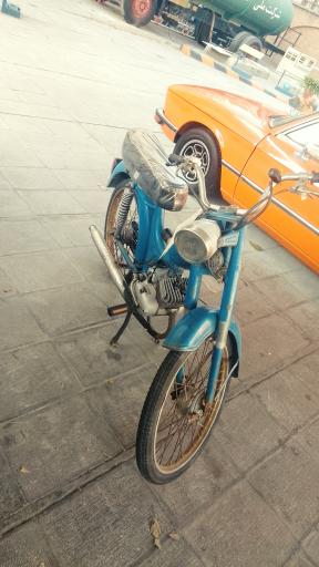 عکس موزه پمپ بنزین دروازه دولت