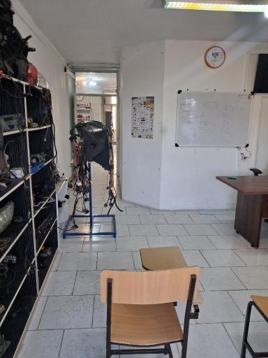 عکس آموزشگاه صنعت دیاکو تبریز
