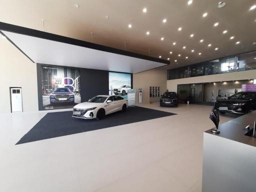 عکس نمایندگی 381 مدیران خودرو عابدزاده (فونیکس)