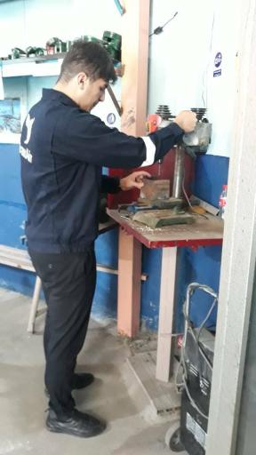 عکس هنرستان هوانوردی مجمع صنعت