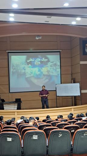 عکس آموزشگاه فنی و حرفه ای ایلیاسیستم