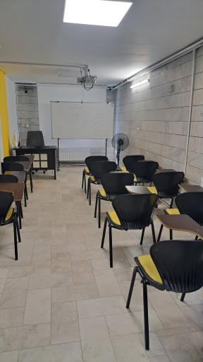 عکس آموزشگاه فنی و حرفه ای ایلیاسیستم