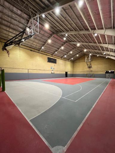 عکس سالن فوتسال حجاب