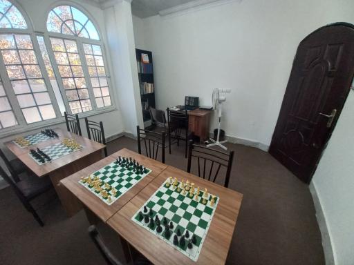 عکس باشگاه شطرنج ذهن برتر